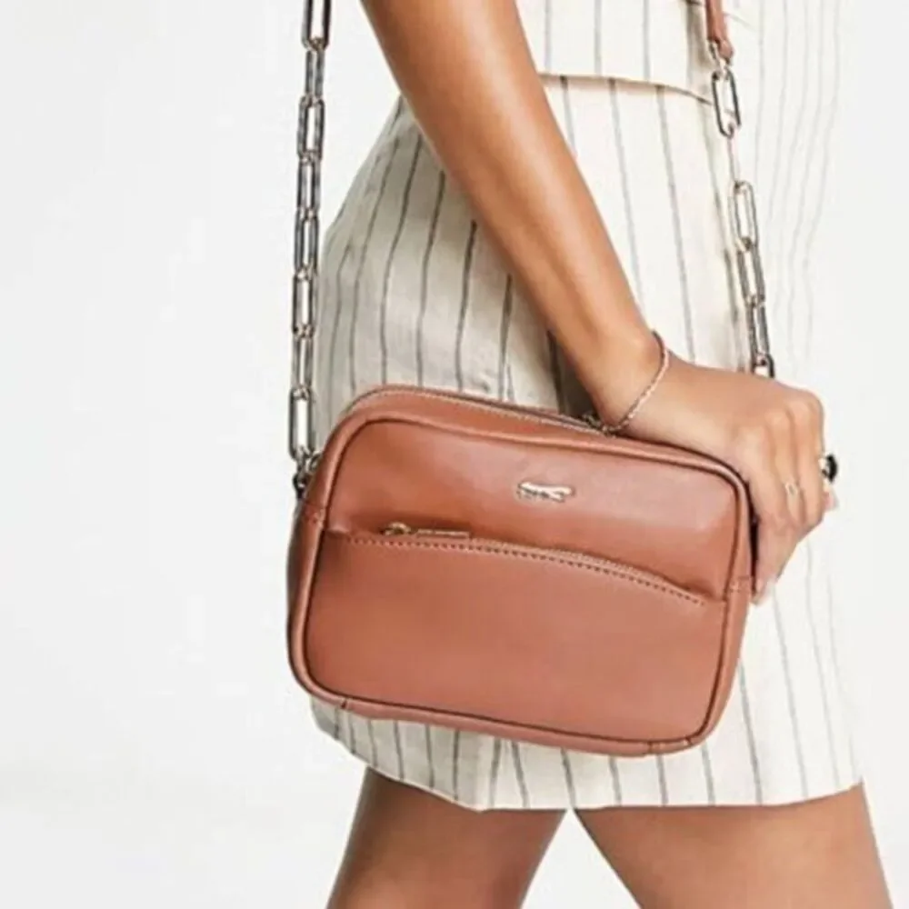Paul Costelloe Women's Leather‎ Front Pocket Camera Bag Party Evening